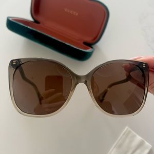 Authentic GUCCI woman’s sunglasses